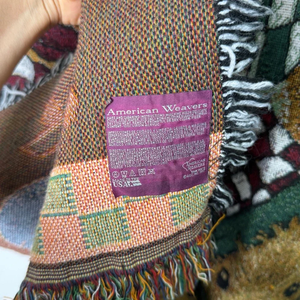 American Weavers size medium